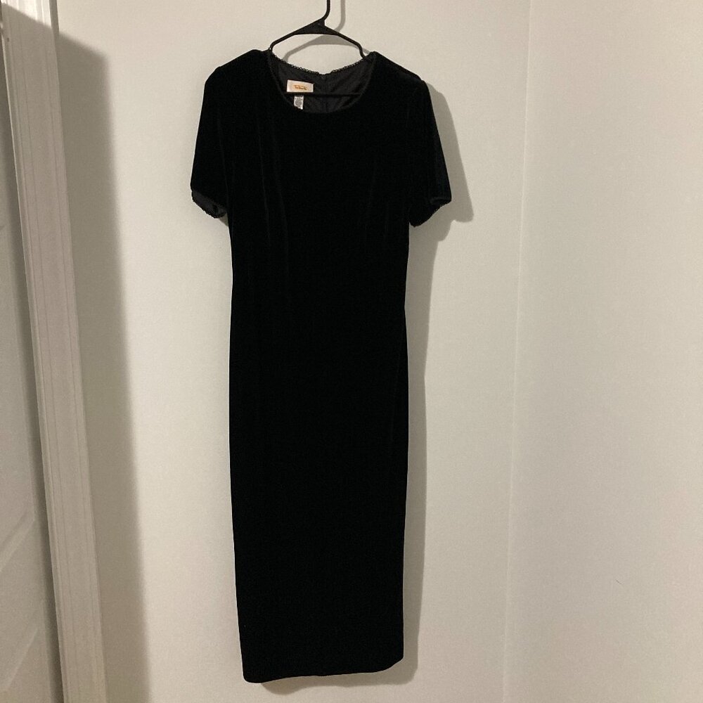 Talbots Size 10 Vintage Midi Black Velvet Dress Whimsigoth 90s Witch Straight